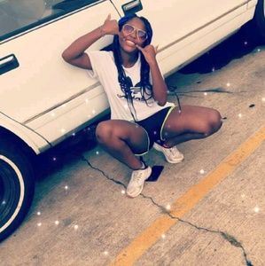 Meet your Posher, Angel